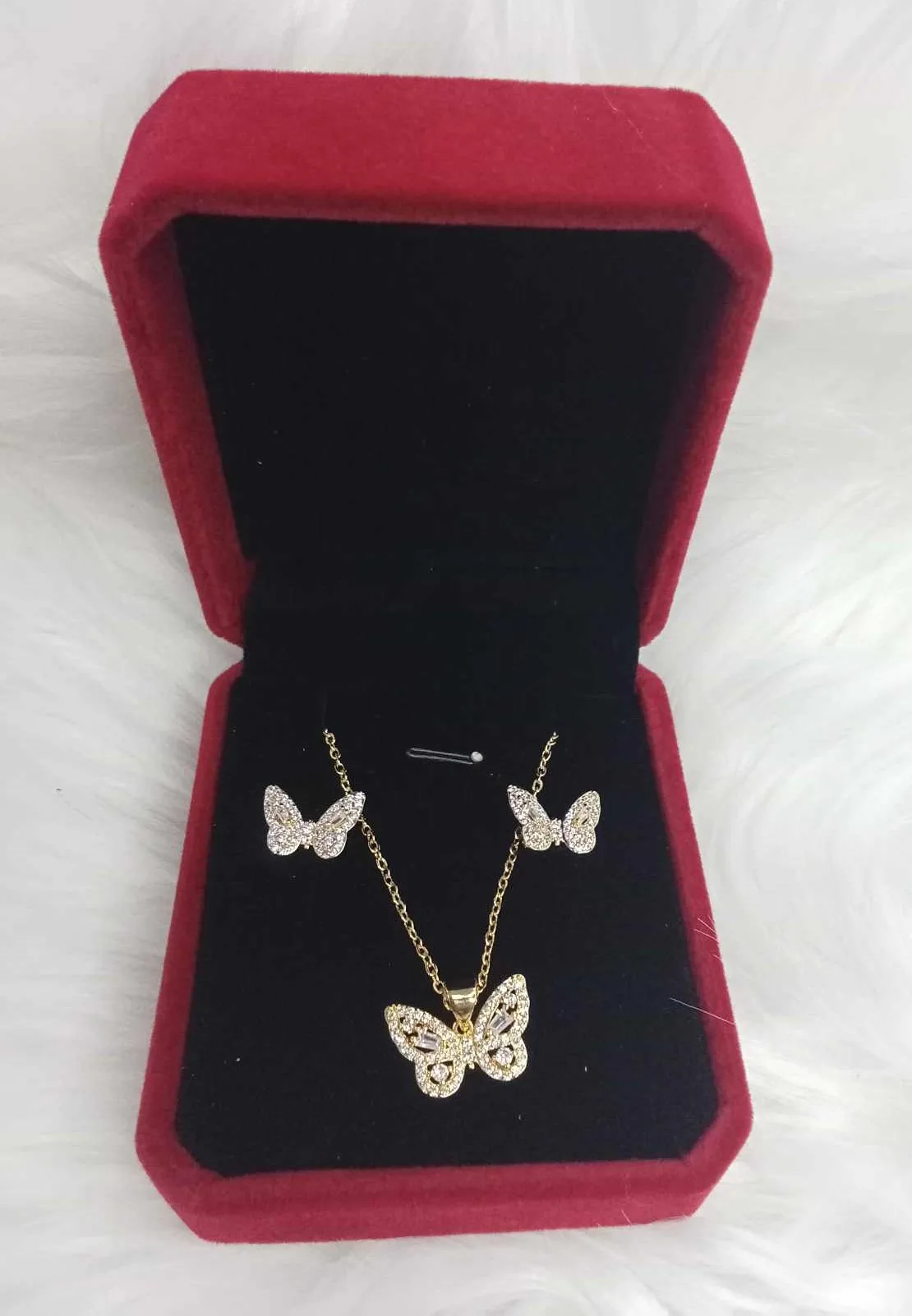 White Zirconia Butterfly Necklace - Image 2