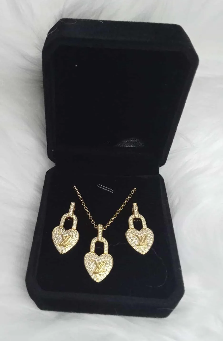 Zirconia Love Heart Shaped Padlock Charm Necklace - Image 4