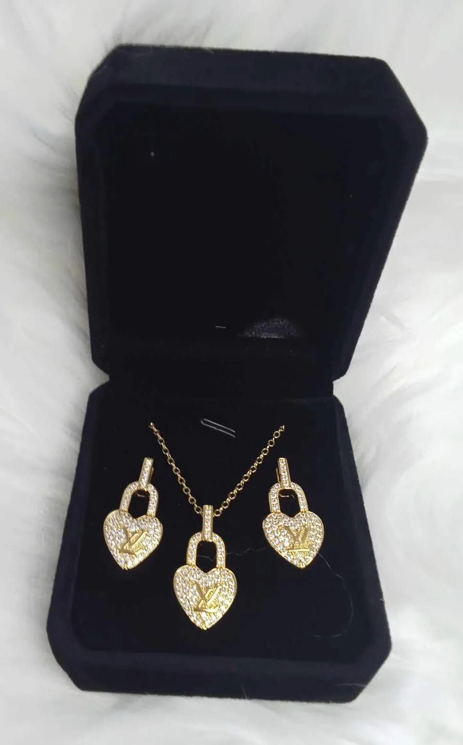 Zirconia Love Heart Shaped Padlock Charm Necklace - Image 5